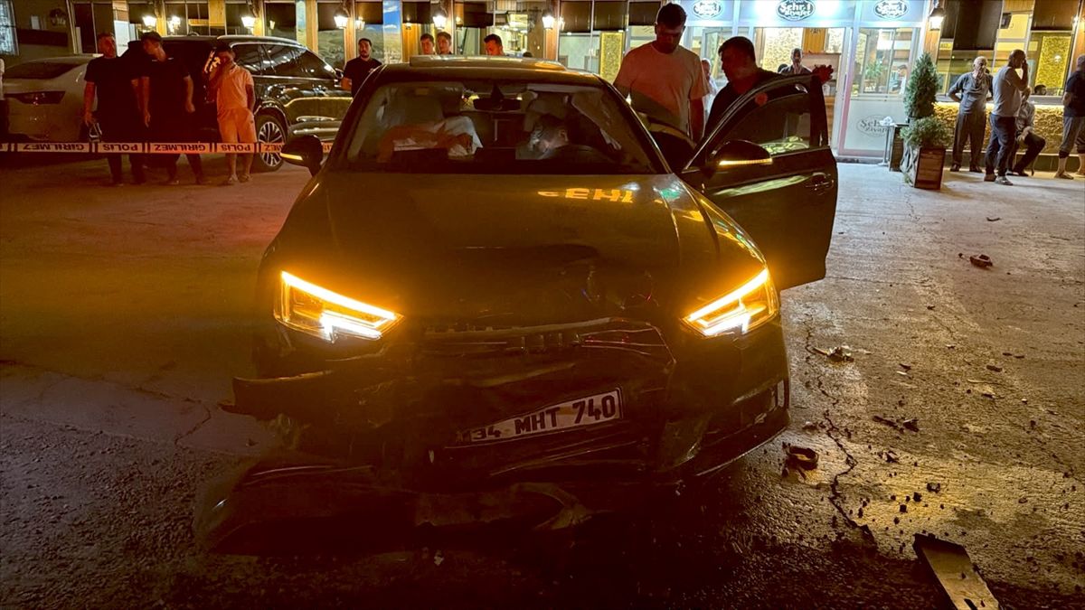 Bitlis'te otomobilin çarptığı motosikletin sürücüsü uzman çavuş hayatını kaybetti