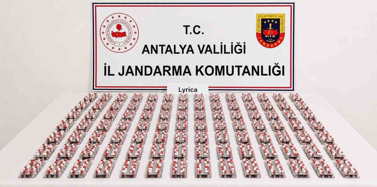 Antalya'da Uyuşturucu Operasyonu: 1024 Hap Ele Geçirildi