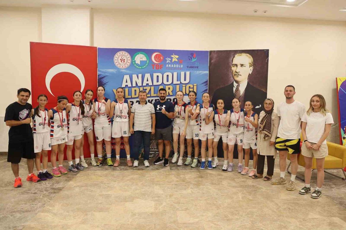 Düzce ANALİG Kız Basketbol Takımı Türkiye Finalleri'nde