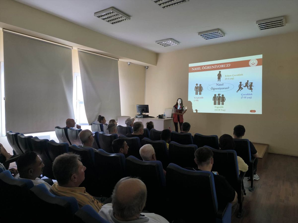 Edirne'de Aile ve Şiddet Konulu Eğitimler