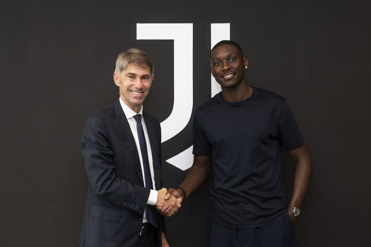 Juventus, PSG'den Randal Kolo Muani'nin bonservisini aldı