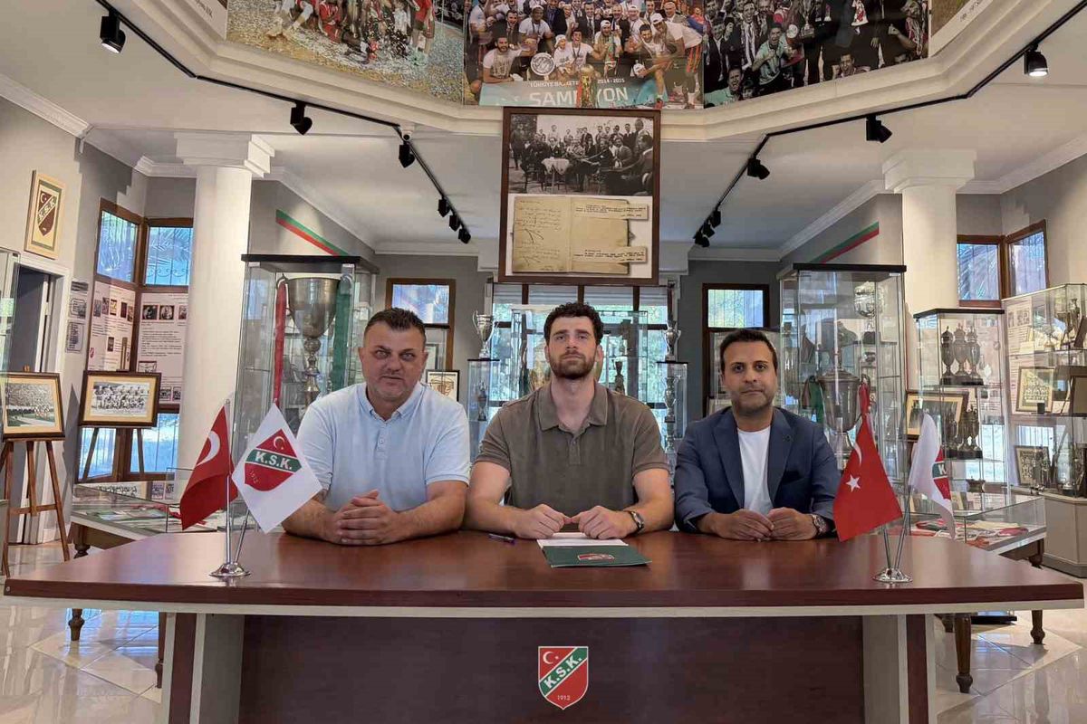 Karşıyaka, Hakan Sayılı'yı yeniden kadrosuna kattı