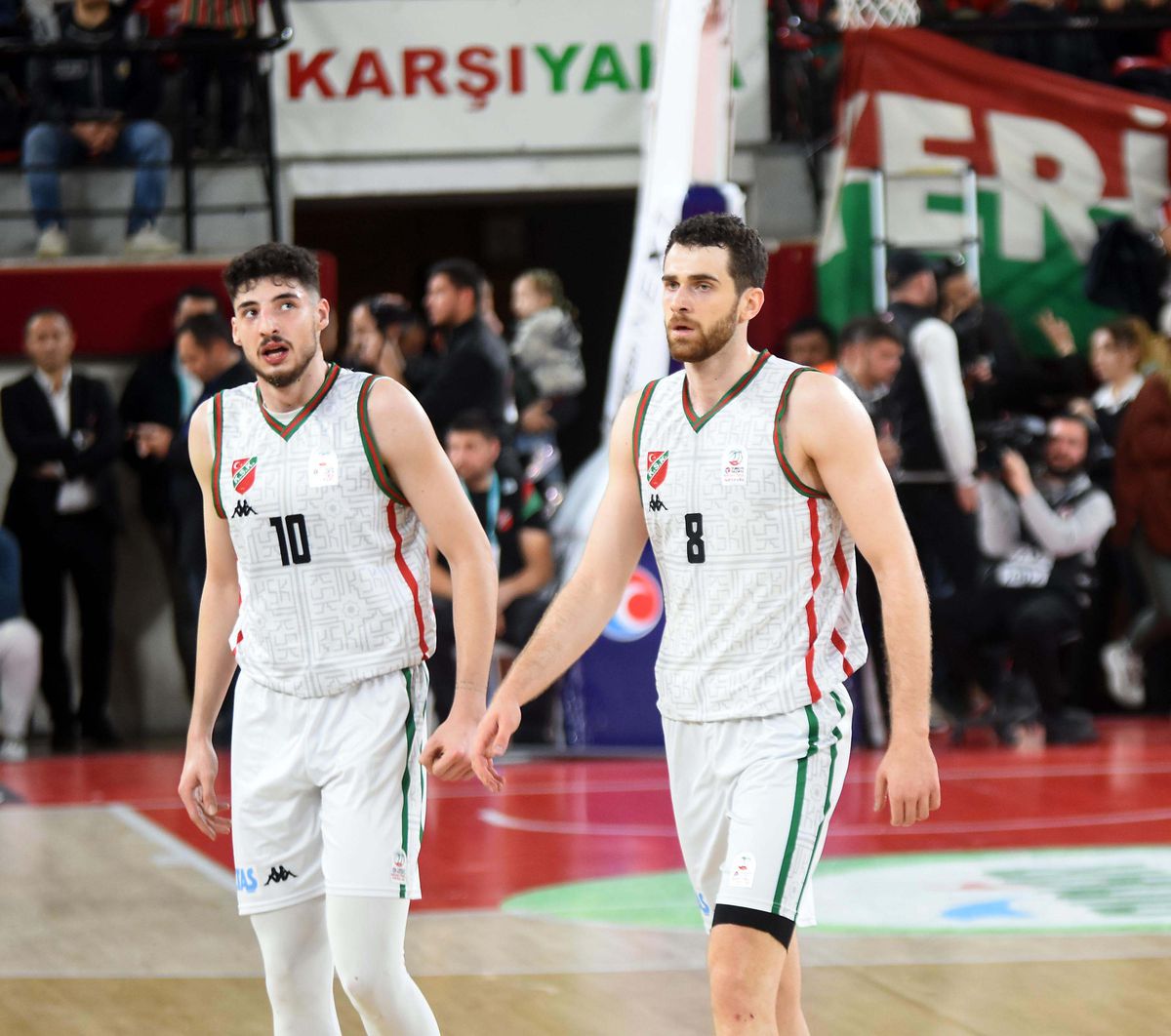 Karşıyaka potasında Hakan da tamam