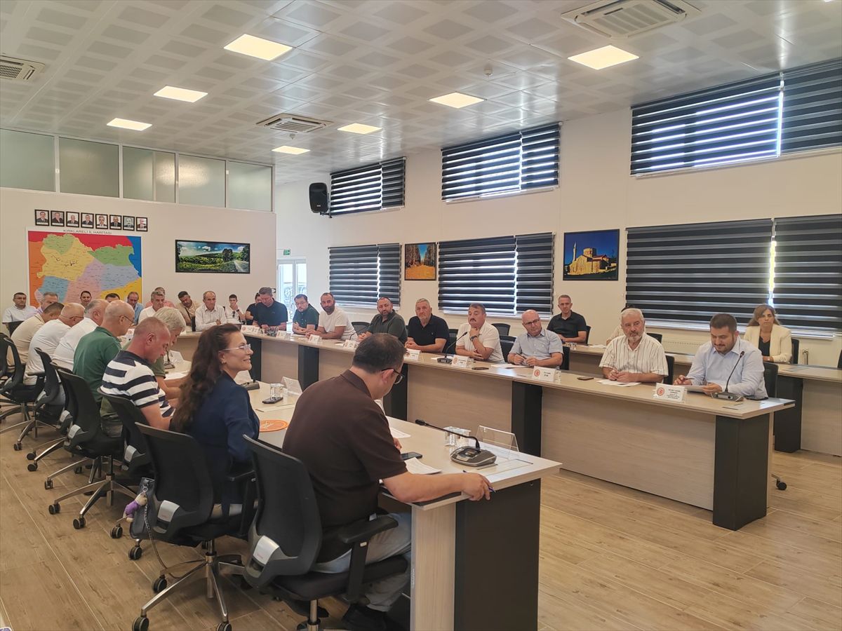 Kırklareli'ne İki Çöp Toplama Aracı İçin Bakanlıktan Destek
