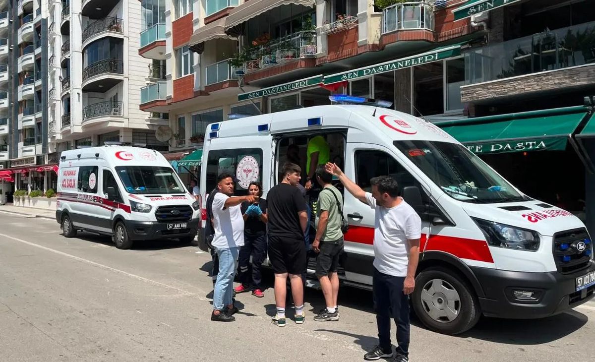 Sinop'ta Motosiklet Kazası: 3 Yaralı