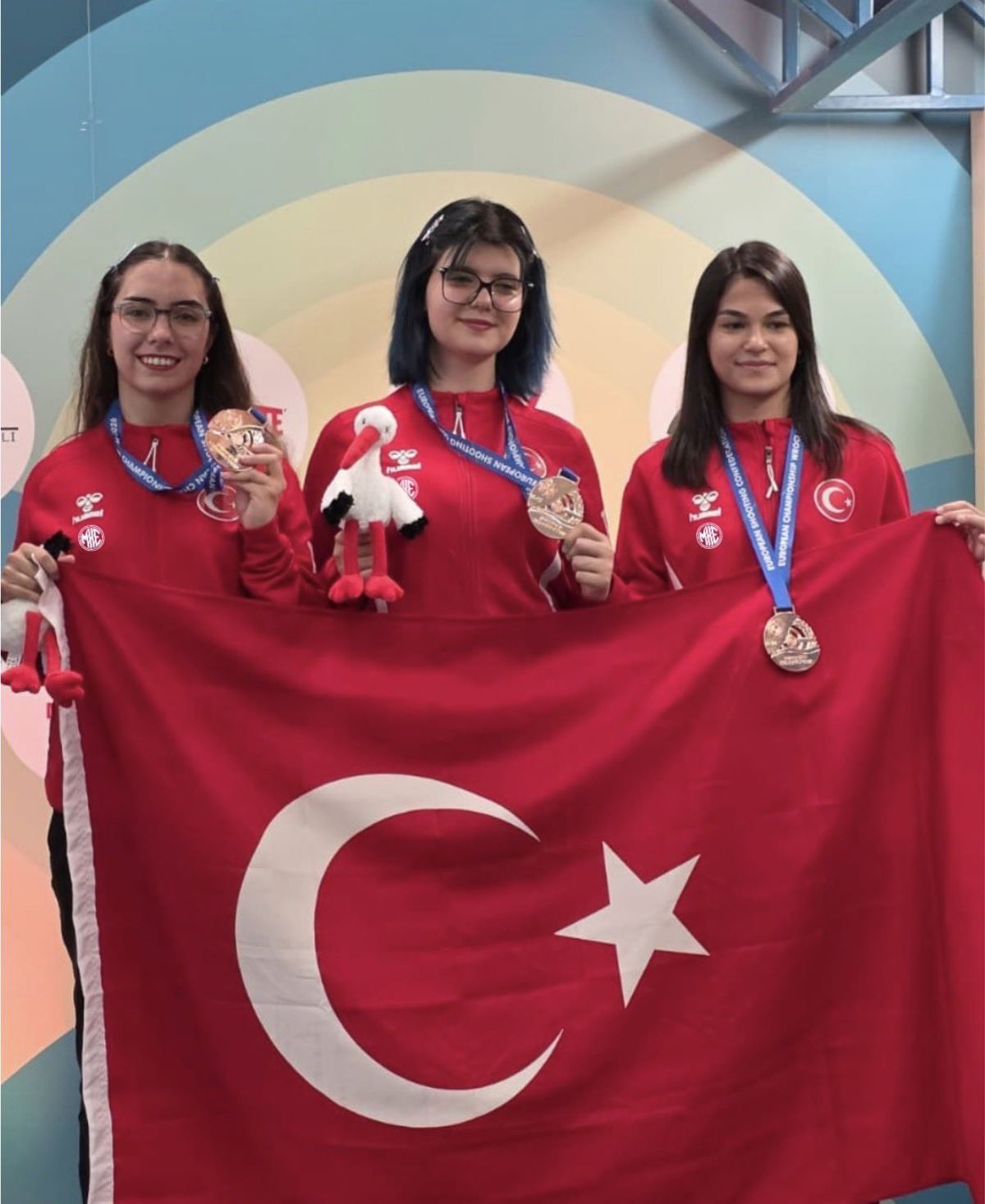 U23 Avrupa Şampiyonası'nda havalı tüfekte çifte bronz