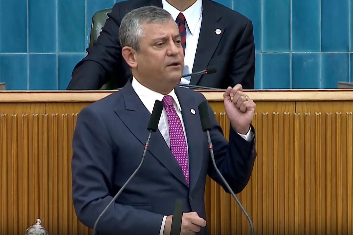 Özgür Özel rakam verdi! İşte Yeni Parti'nin 5 günde topladığı bağış