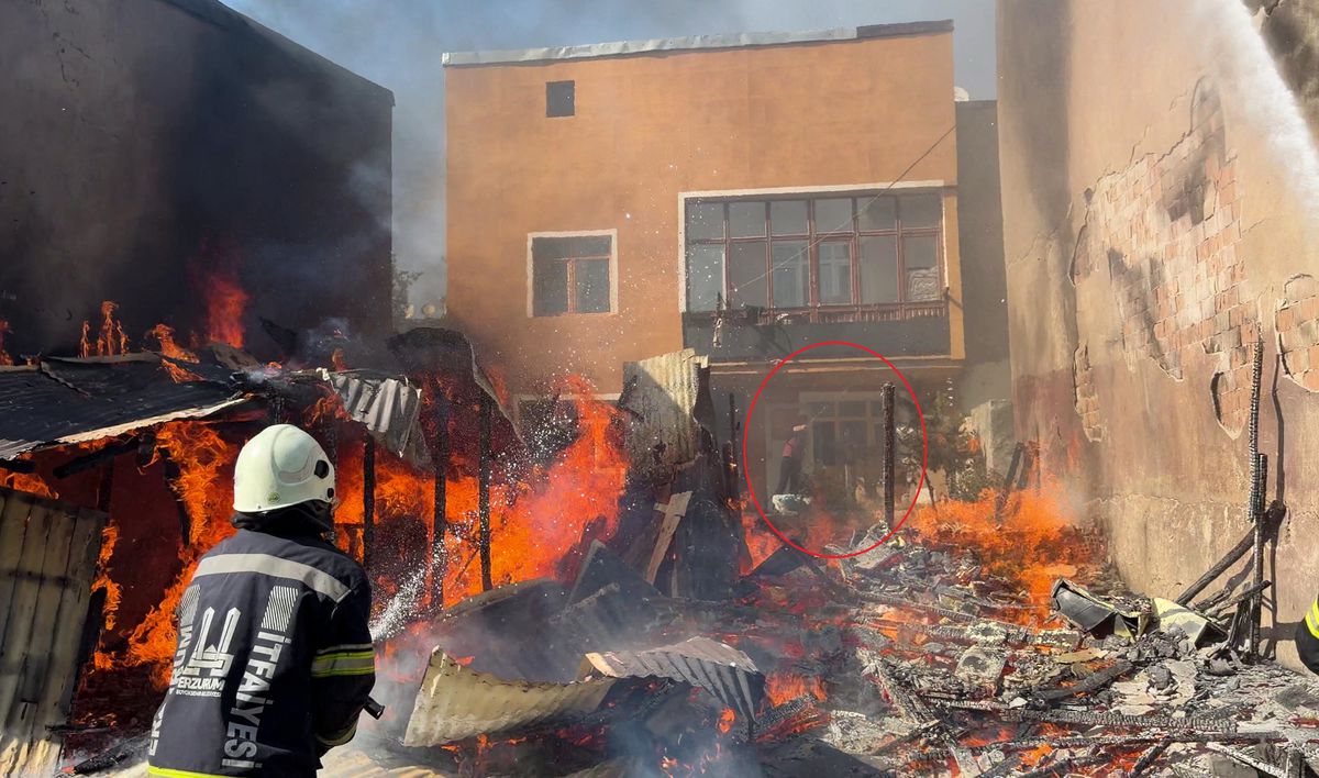 Erzurum'da Garaj Yangını: Vatandaş Hortumla Müdahale Etti
