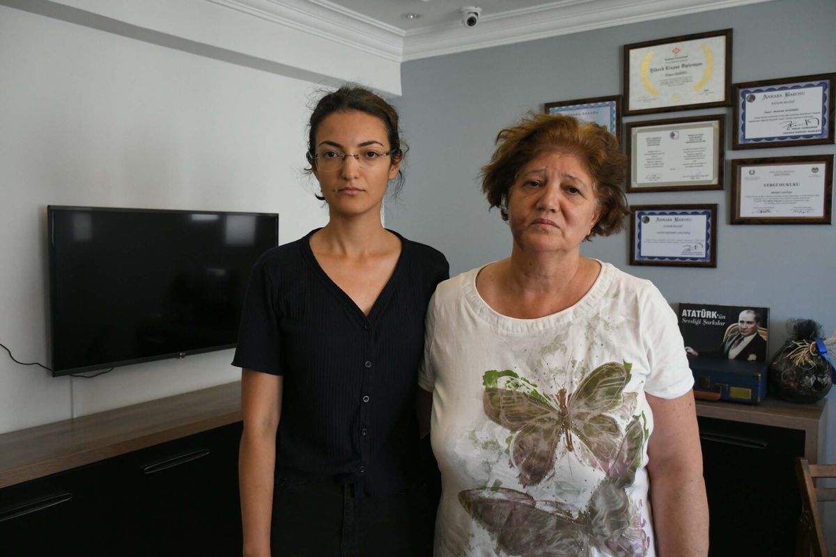 Kuşadası'nda ev işgali dehşeti: Anne, kızı ve oğlu bıçaklandı