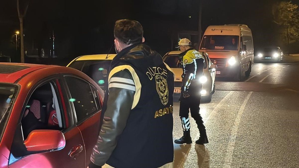 Düzce'de Denetimlerde 41 Gözaltı, 23 Tutuklama