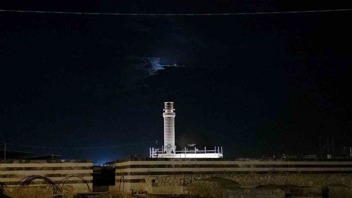 Van'da Ay ve Satürn Görsel Şölen Sundu