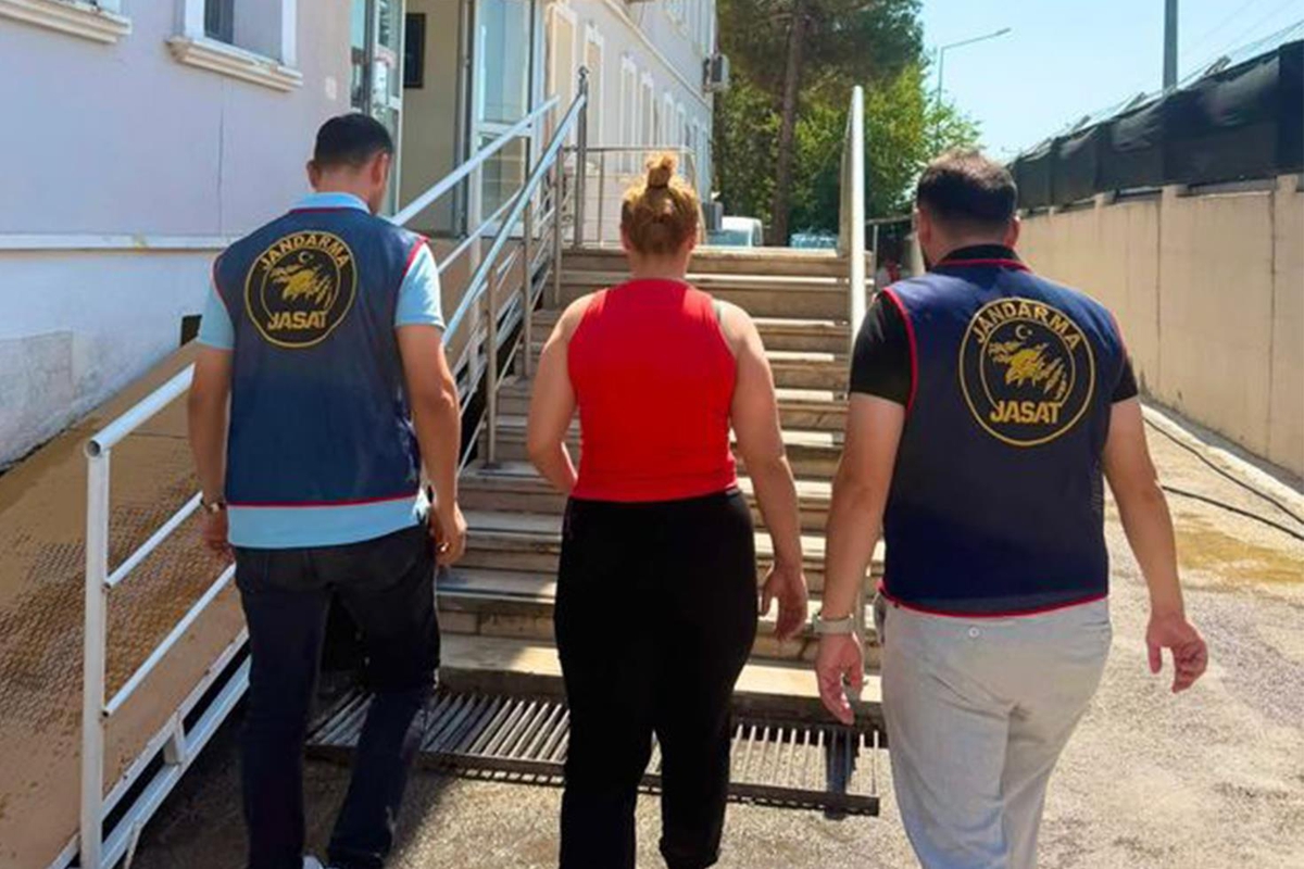 Batman'da kesinleşmiş 15 yıl hapis cezası bulunan firari hükümlü JASAT operasyonuyla yakalandı