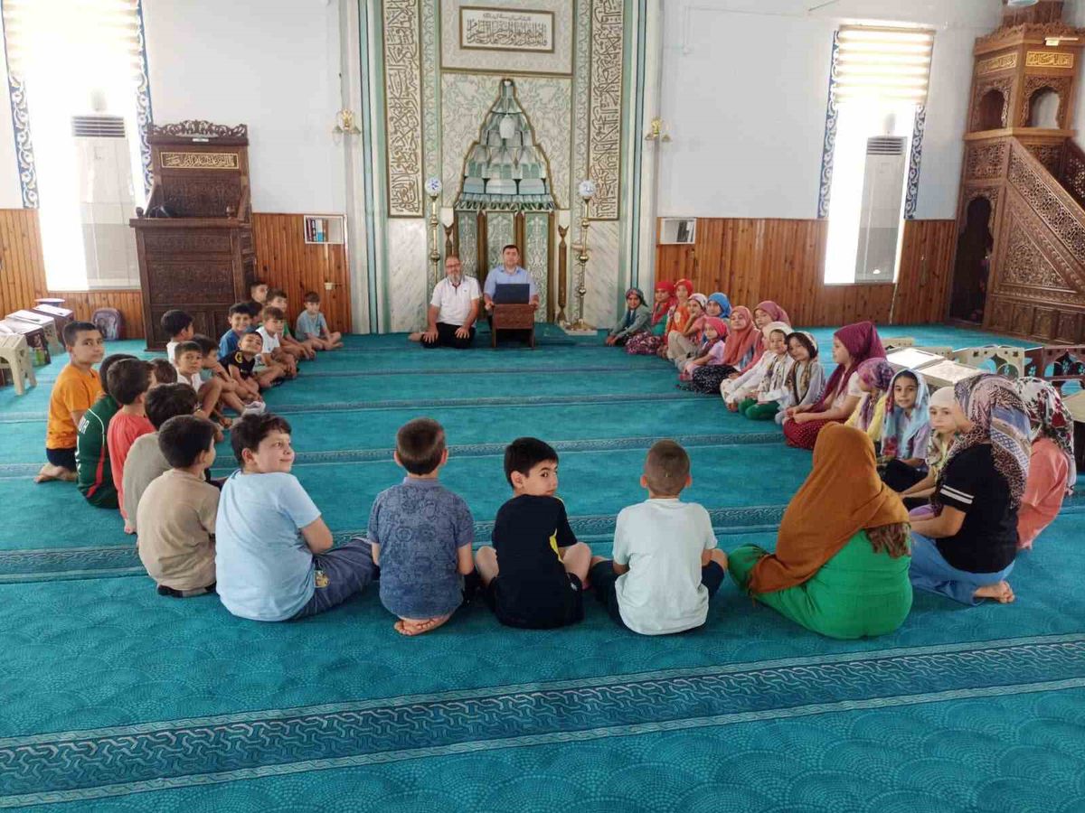 Bozdoğan'da Yaz Kur'an Kursu Öğrencilerine Bilinçlendirme Seminerleri