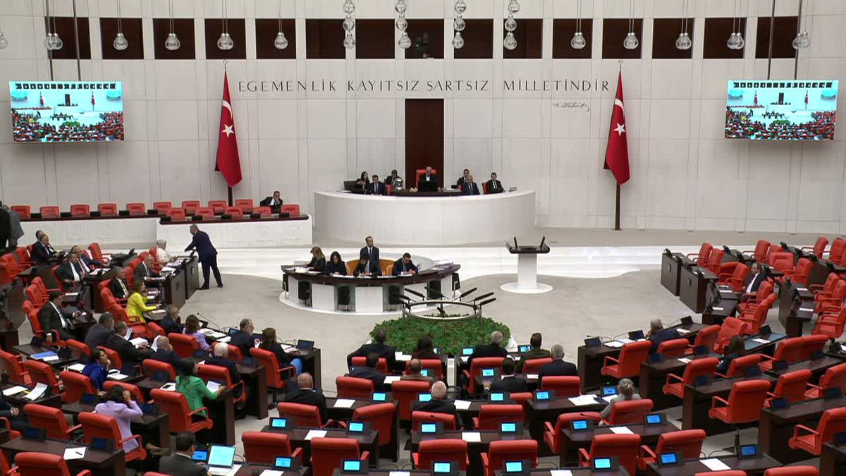 CHP'li Durmaz: 200 Lira 500 Ekmek Alırken Şimdi Sadece 11 Ekmek Alabiliyor