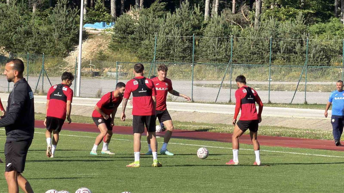 Çorum FK Topuk Yaylası'nda Kamp Yapıyor