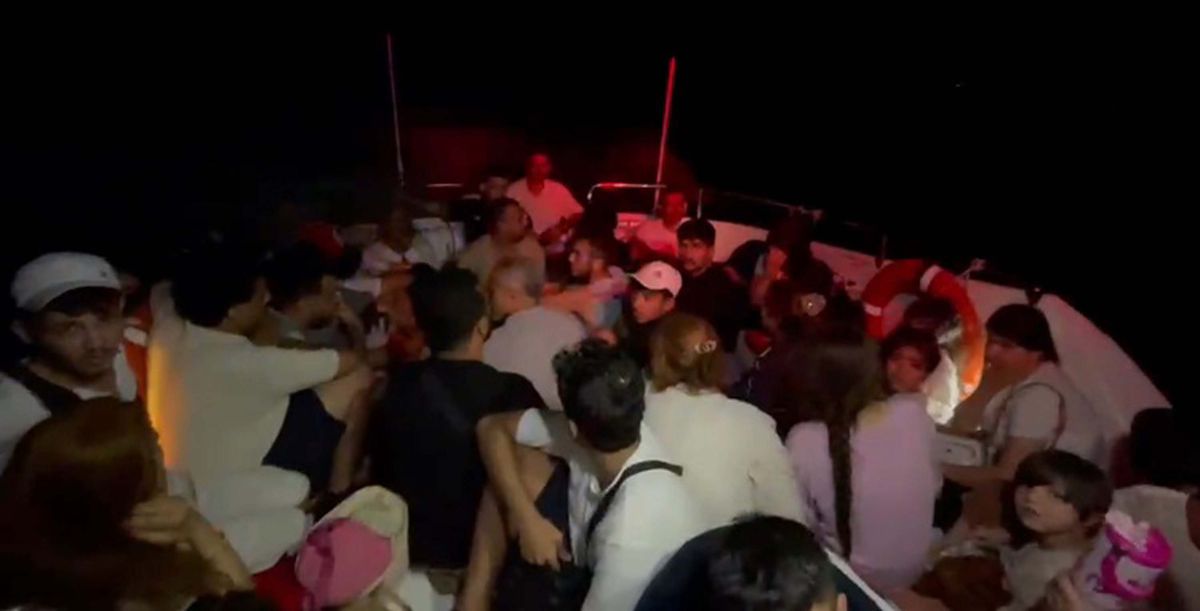 Datça'da 36 Kaçak Göçmen Kurtarıldı
