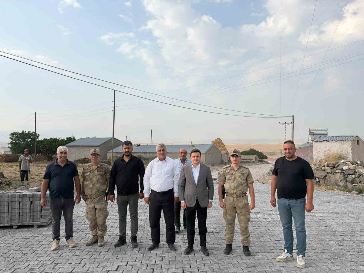 Digor'da KÖYDES Kapsamında Parke Taşı Çalışmaları Denetlendi