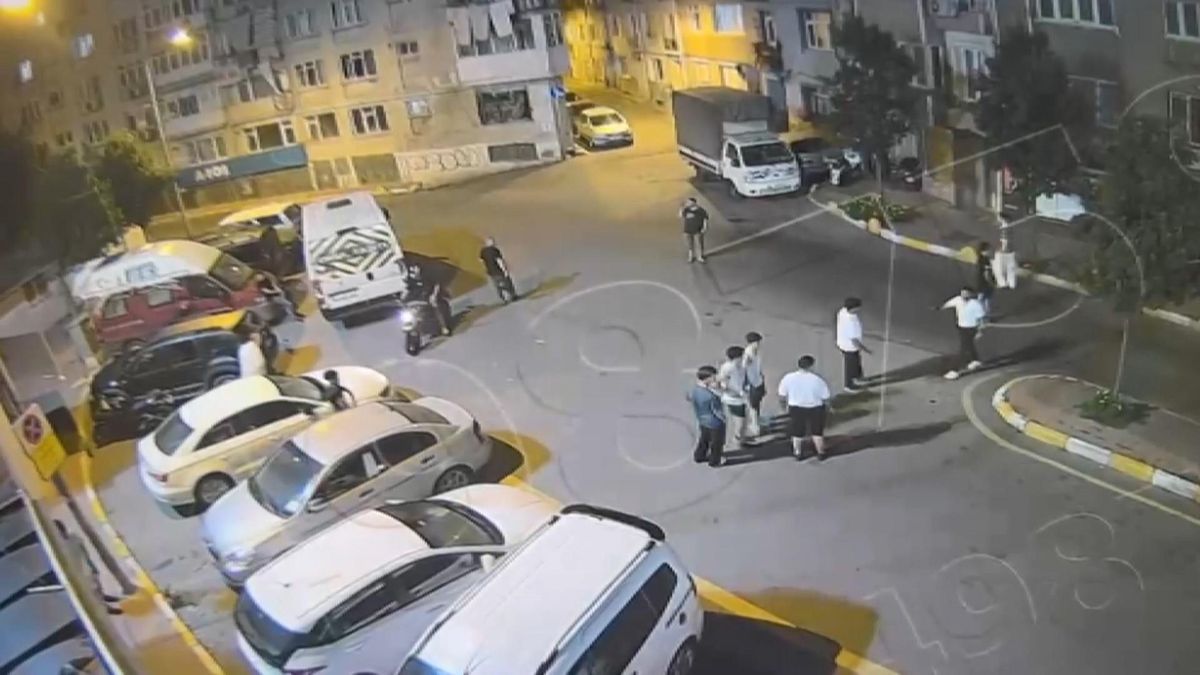 Fatih'te 19 yaşındaki Ali'nin bıçakla öldürüldüğü kavganın görüntüleri ortaya çıktı: 8 gözaltı