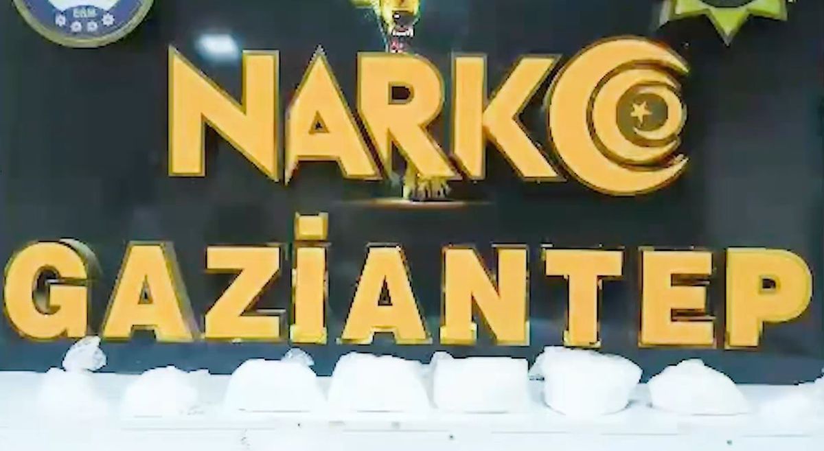 Gaziantep'te Metamfetamin Operasyonu: 8 Kilo 500 Gram Ele Geçirildi, 3 Gözaltı