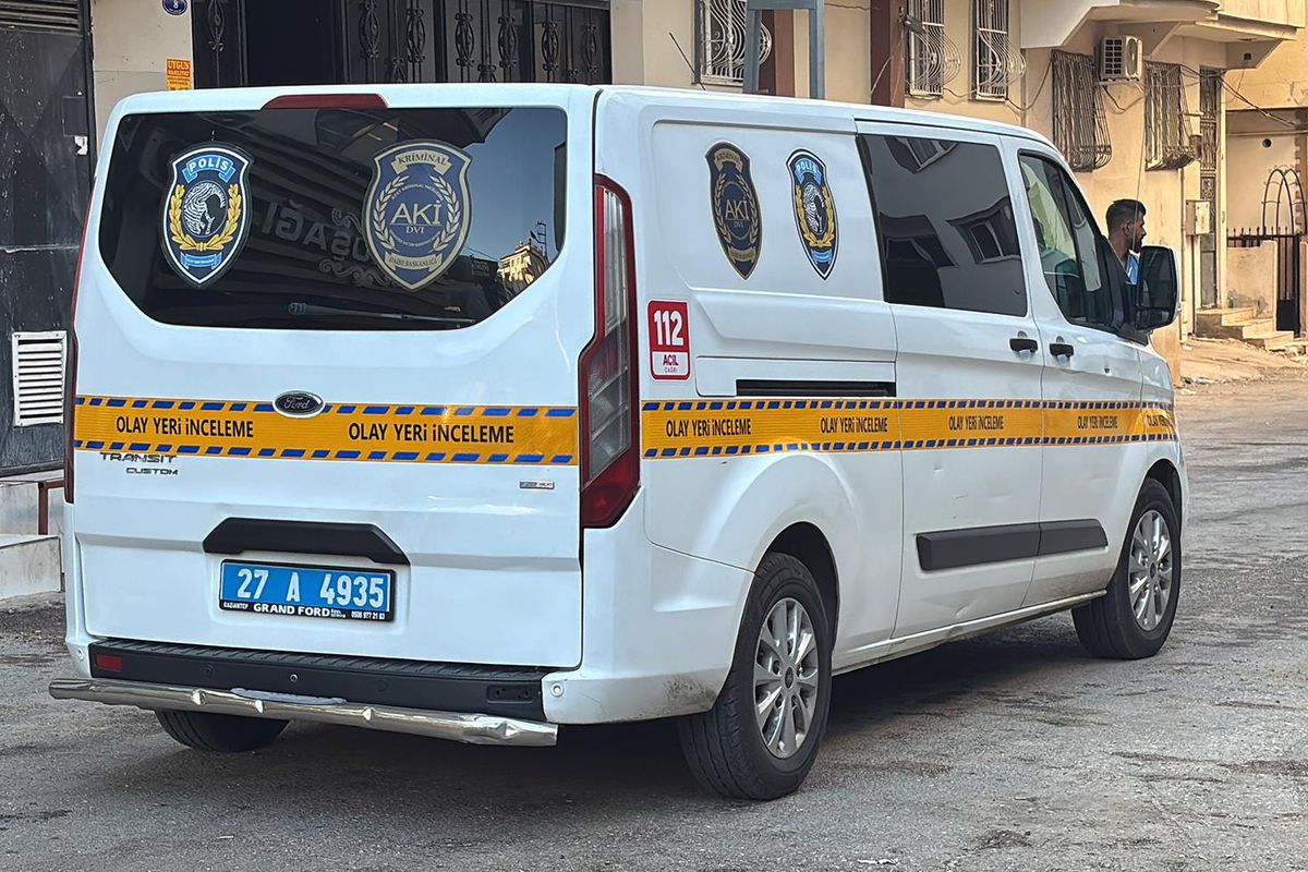Gaziantep'te ev yangını: 1 çocuk öldü, 2 yaralı
