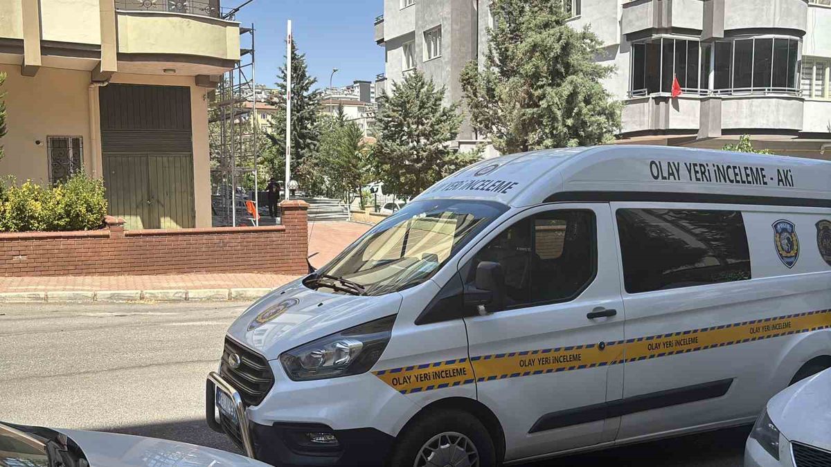 Gaziantep'te İşçi İskeleden Düşerek Hayatını Kaybetti