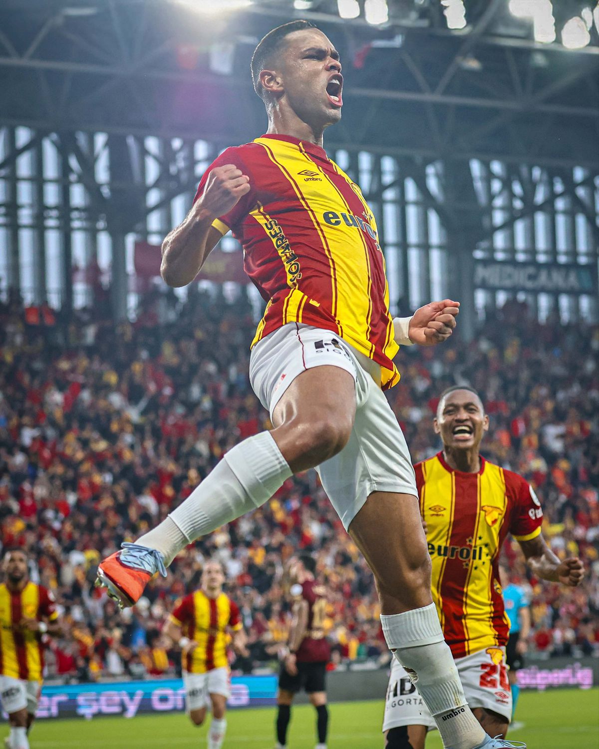Göztepe'nin yıldızı Juan, CSKA Moskova transferinden döndü