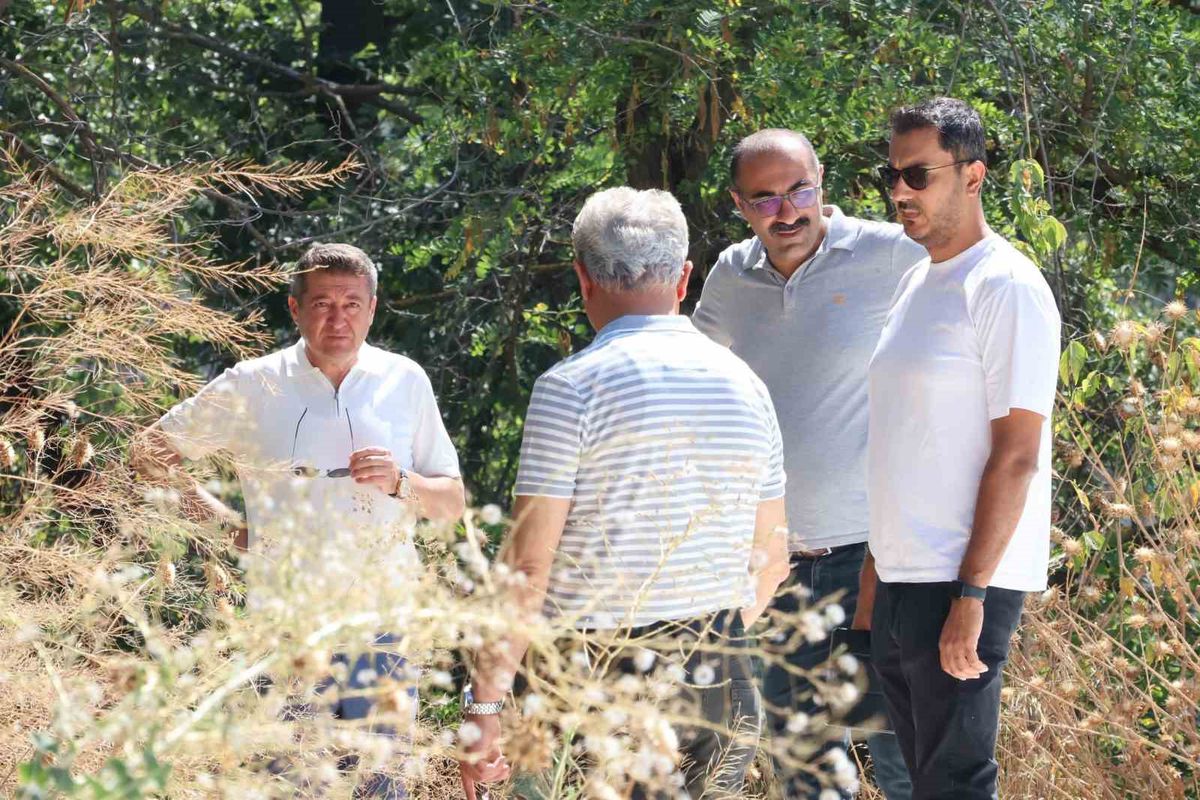 Bilecik'teki Okula Modern Bahçe ve Spor Alanı Müjdesi