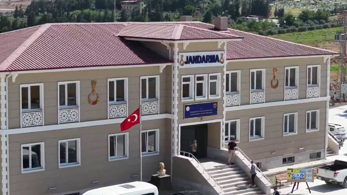 Vali Masatlı'dan Cebike Jandarma Karakol Komutanlığı'nda İnceleme