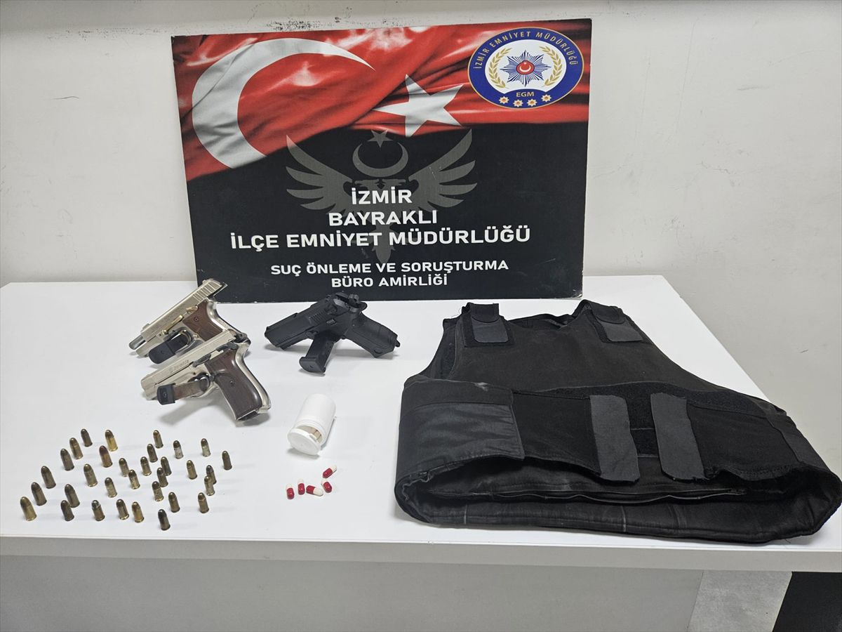 Bayraklı'da Silah ve Uyuşturucu Operasyonu
