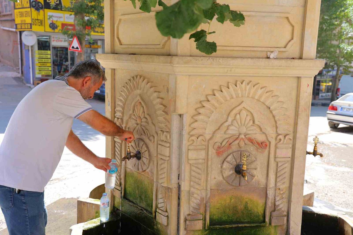 Kahramanmaraş'ta 42 Derece Sıcak Hayatı Olumsuz Etkiliyor
