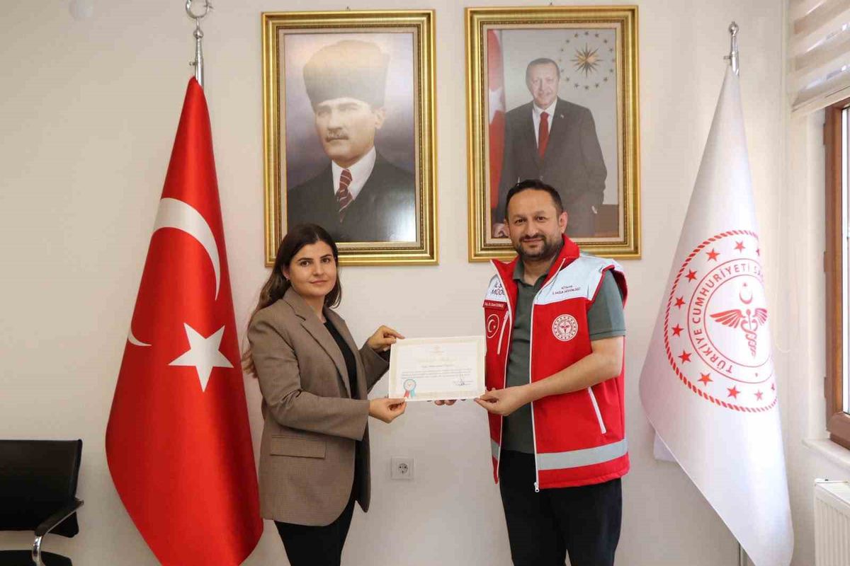 Kütahyalı Sağlık Çalışanlarına Trafik Kazasındaki Müdahaleleri İçin Teşekkür