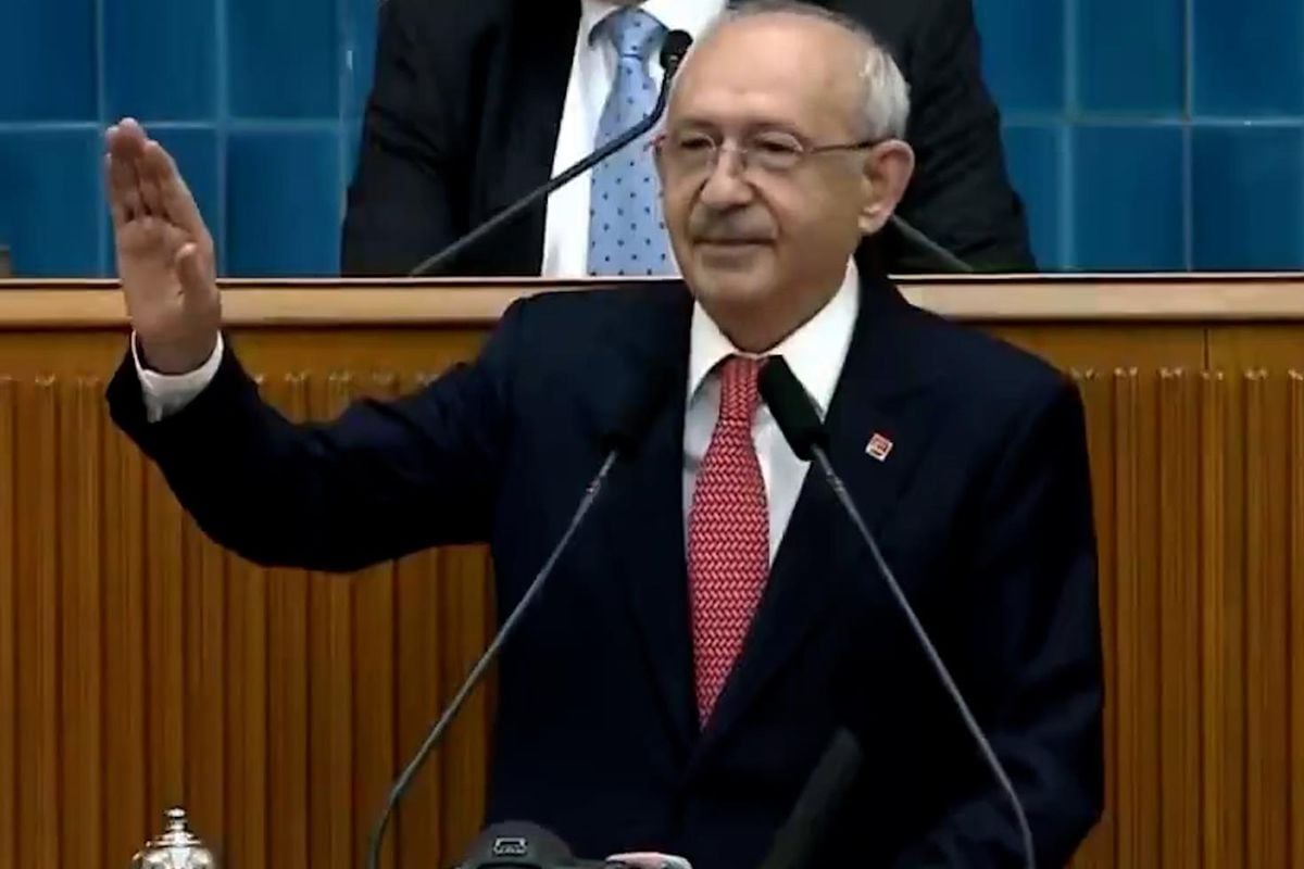 Kılıçdaroğlu yıllar sonra yeniden grup toplantısı kürsüsünde