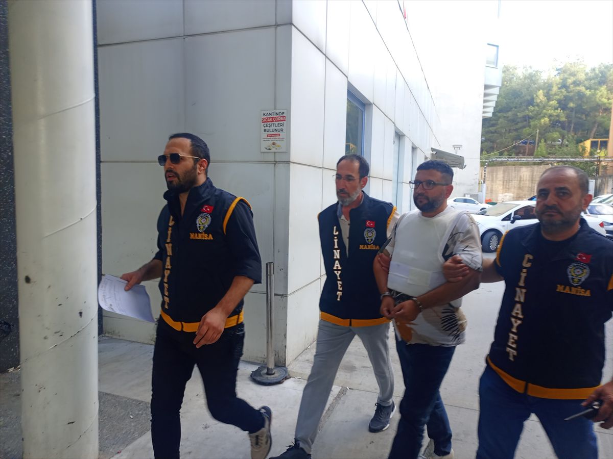 Manisa'da baba-oğul cinayetinde şüpheli tutuklandı