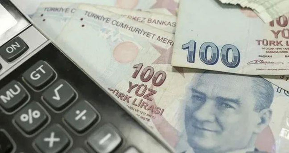 MEMUR VE MEMUR EMEKLİSİ MAAŞI OCAK 2027 ZAMMI: Enflasyon farkıyla memur maaşları ne kadar olacak? 1 aylık enflasyon farkı ne kadar oldu?