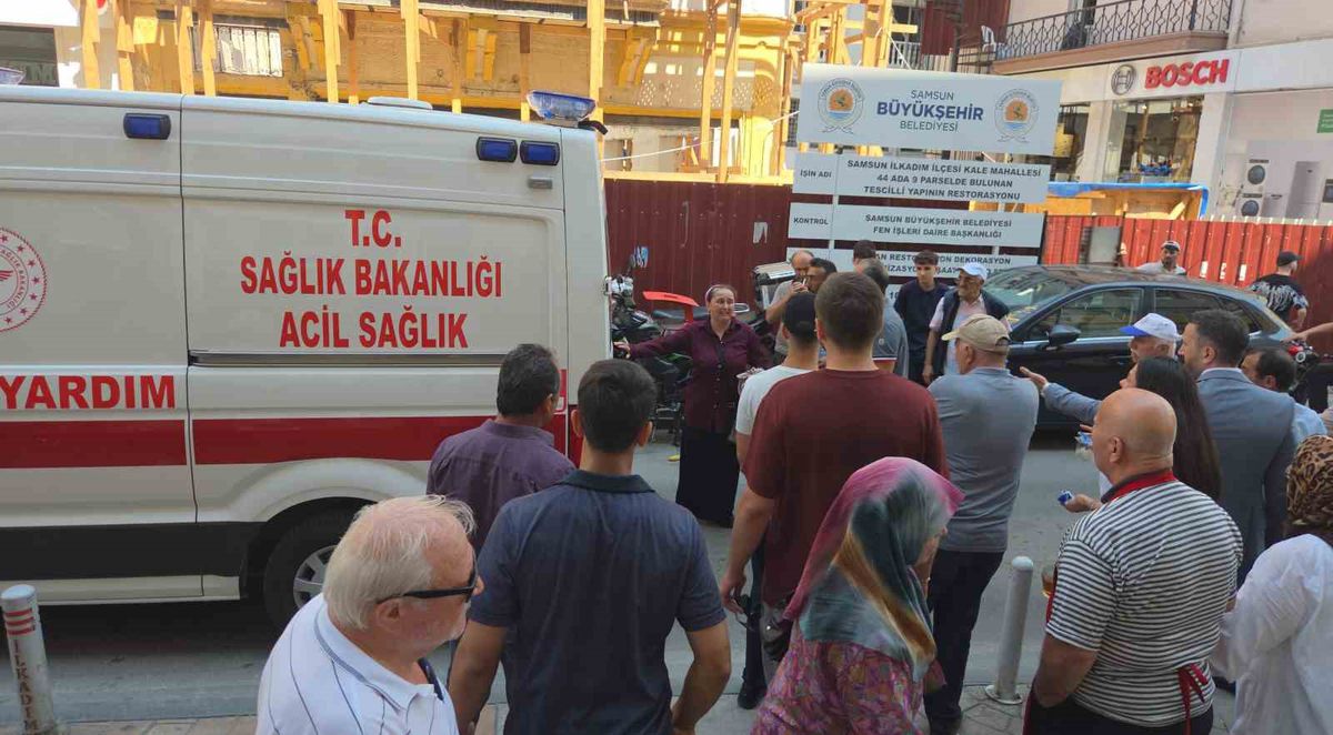Samsun'da Motokurye 5 Yaşındaki Çocuğa Çarptı: Baba ve Anne Sinir Krizi Geçirdi