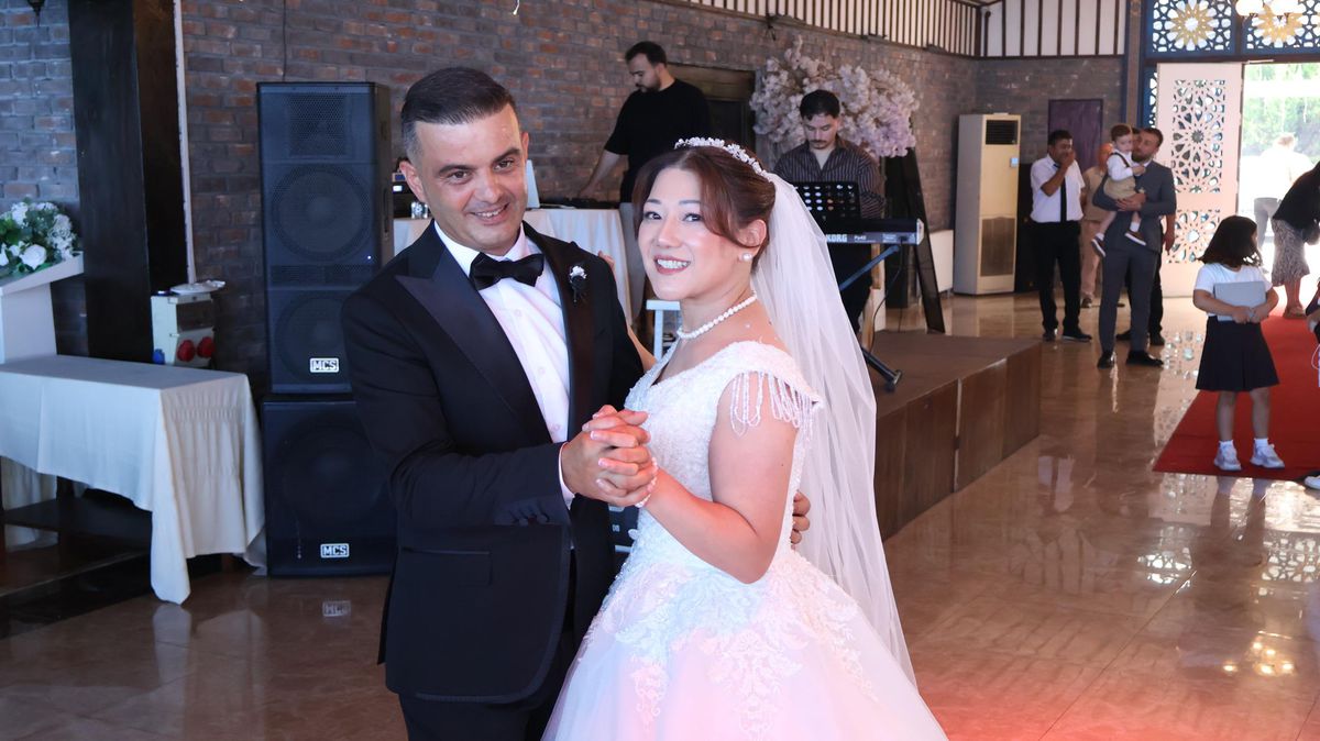 Japon gelin Dolores, Fatsa'da Türk gelenekleriyle dünya evine girdi