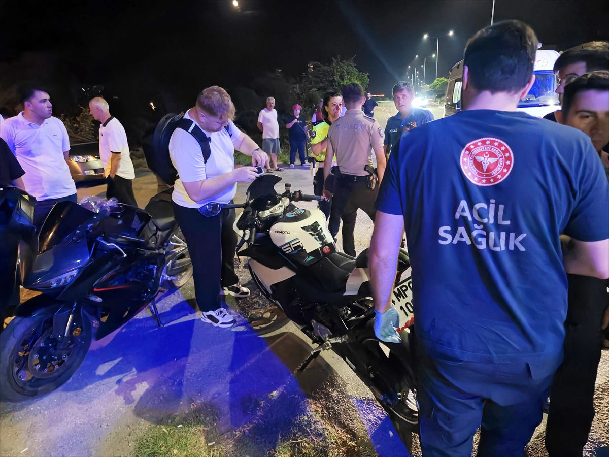 Samsun'da Motosiklet Kaldırıma Çıktı: 2 Yaralı