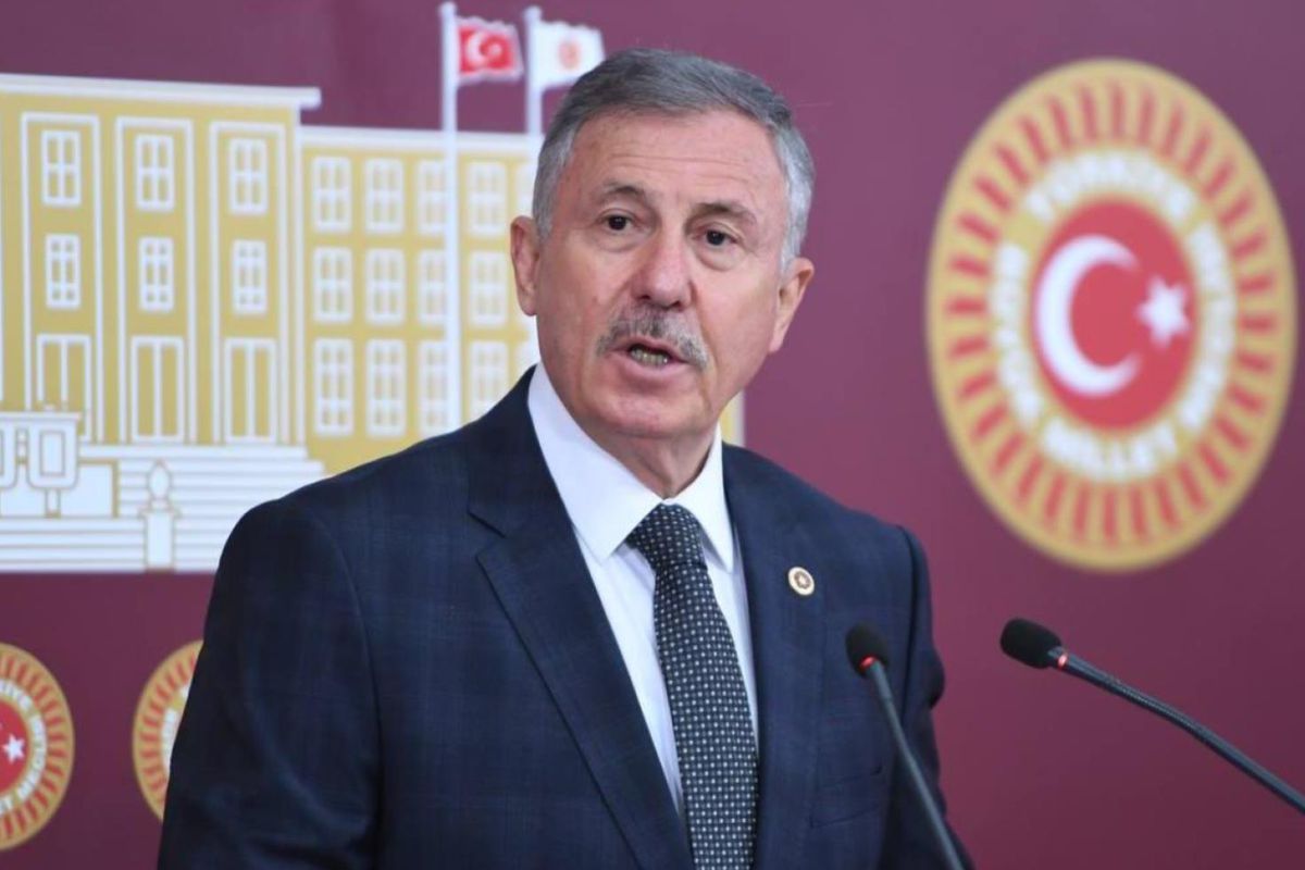 Selçuk Özdağ açıkladı: Ak Parti'ye mi geçiyor?