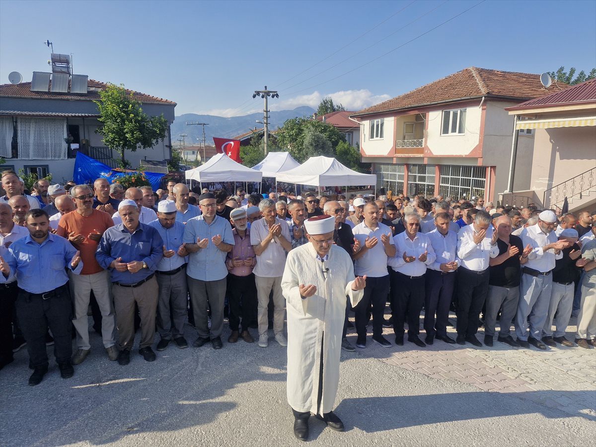 Kelkit Çayı'nda Kaybolan İlker Parlak İçin Gıyabi Cenaze Namazı Kılındı