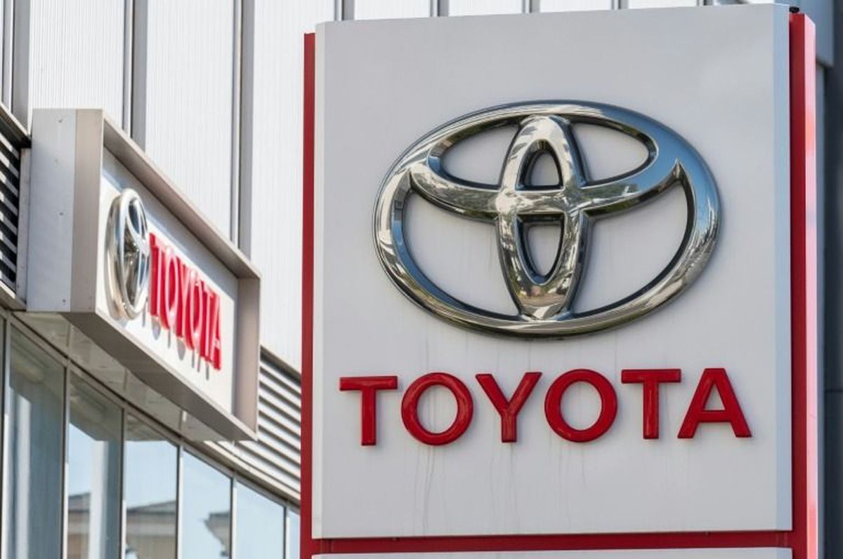 Toyota yıllık kar tahminini yükseltti, Çin satışları zayıf