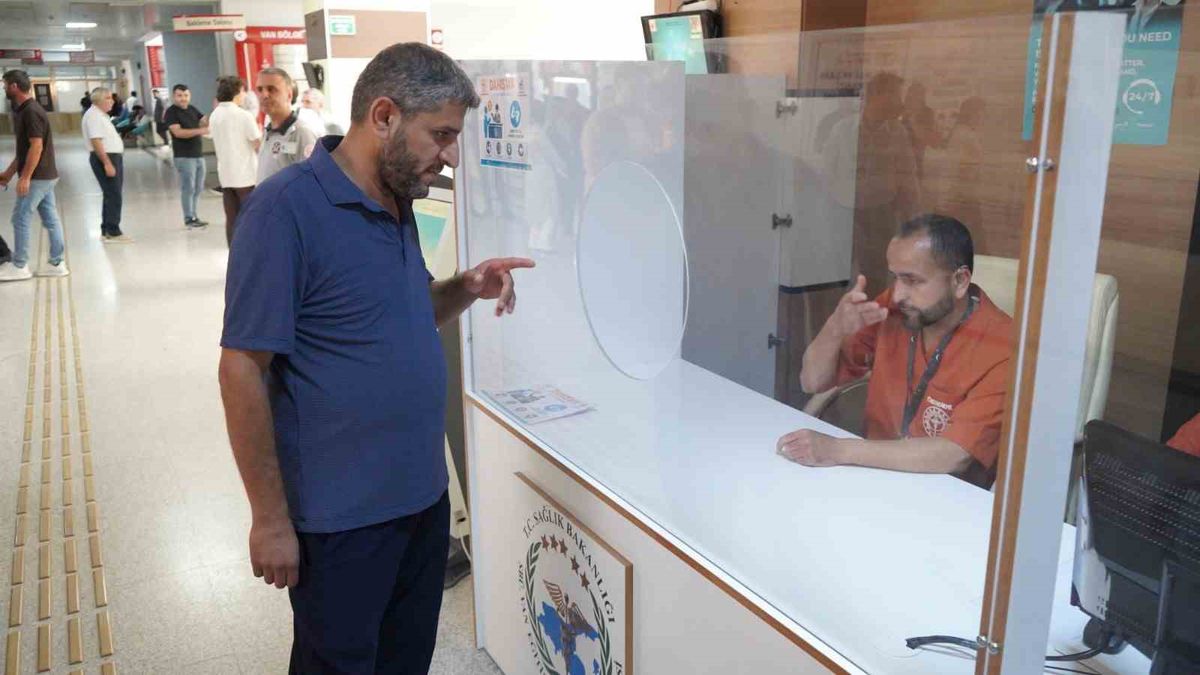 Van'da İşitme Engellilere İşaret Diliyle Sağlık Hizmeti