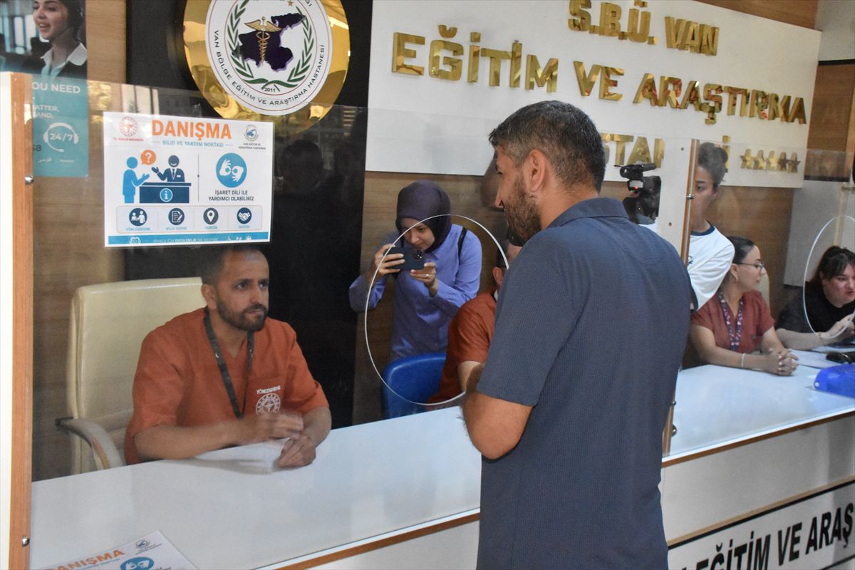 Van'da sağlık çalışanlarına işaret dili eğitimi