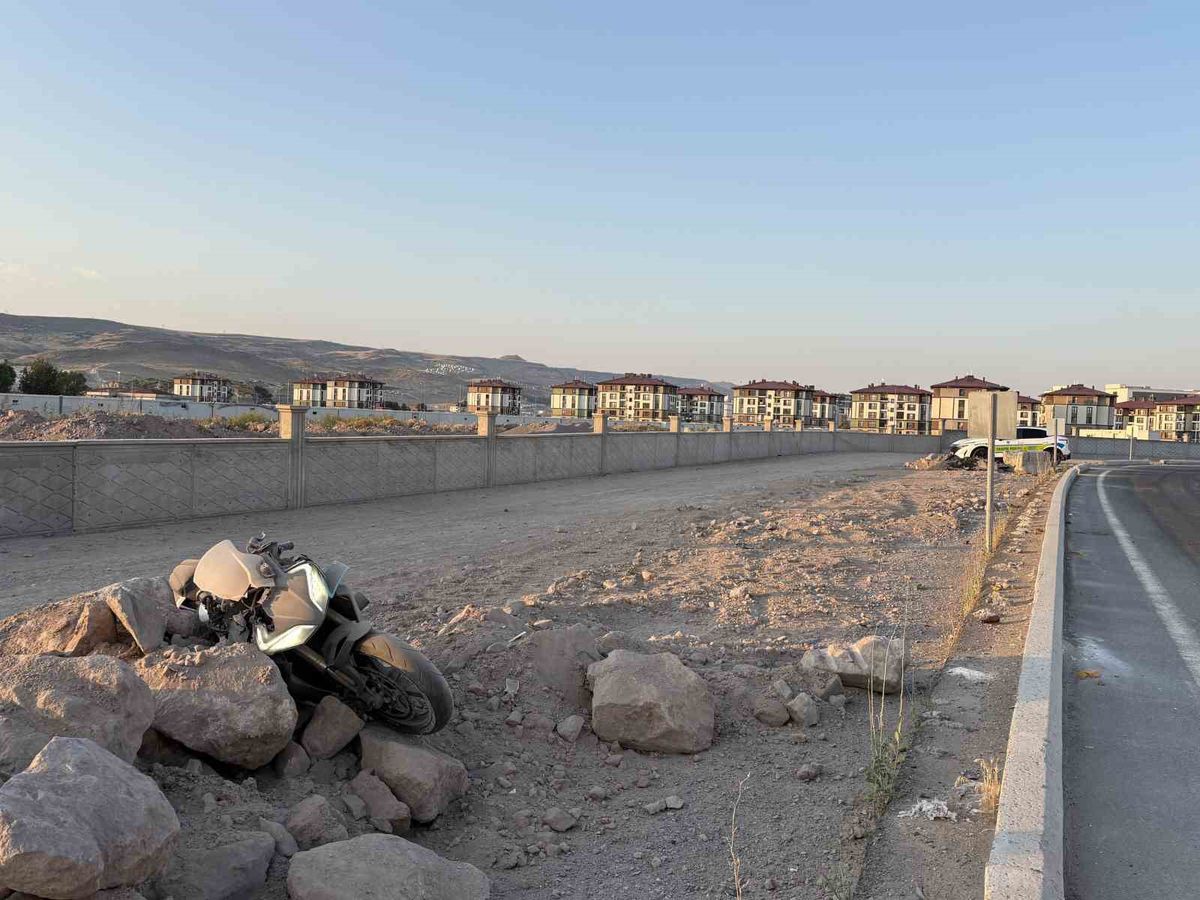 Kayseri'de Motosiklet Kazası: 2 Yaralı