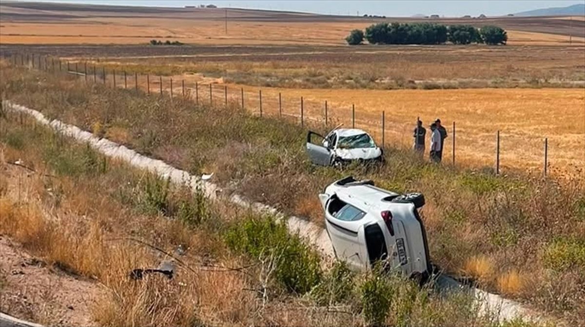 Aksaray'da İki Araç Çarpıştı: 5 Yaralı