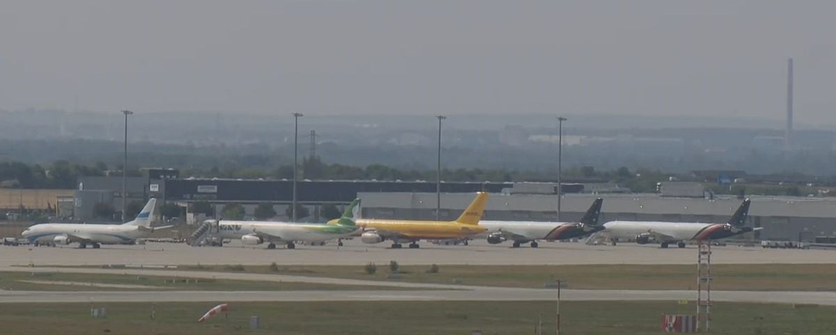 Leipzig/Halle Havalimanı'nda Patlayıcılı Dron Panigi: Uçuşlar Geçici Durduruldu