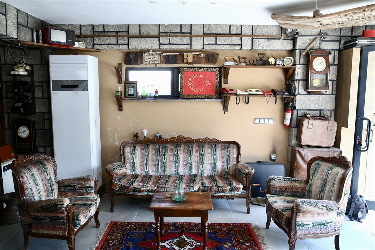 Giresun'da antika tutkunu ofisini müzeye çevirdi