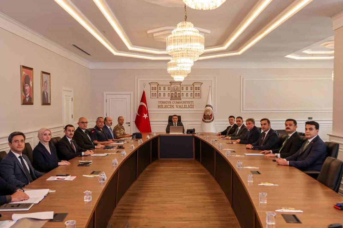 Bilecik'te Güvenlik Zirvesi: Asayiş ve Mücadele Başlıkları Masaya Yatırıldı