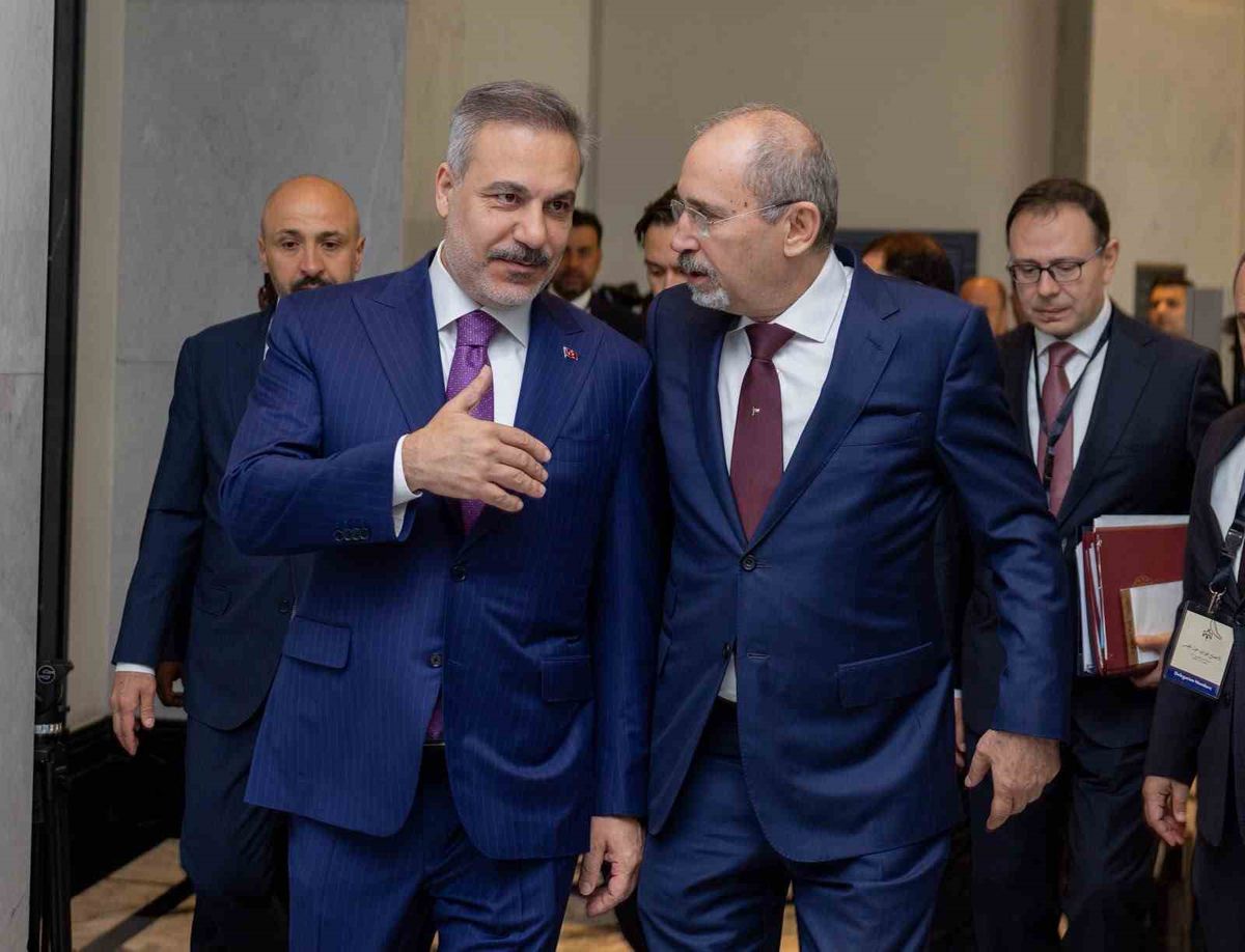 Fidan, Amman'da Ürdünlü mevkidaşıyla görüştü