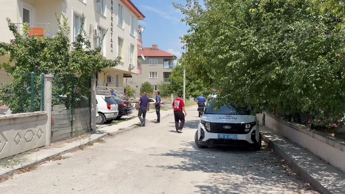 Burdur'da Araç Parkı Tartışması Kanlı Bitti: Baba ve Oğlunu Bıçaklayan Şüpheli Tutuklandı