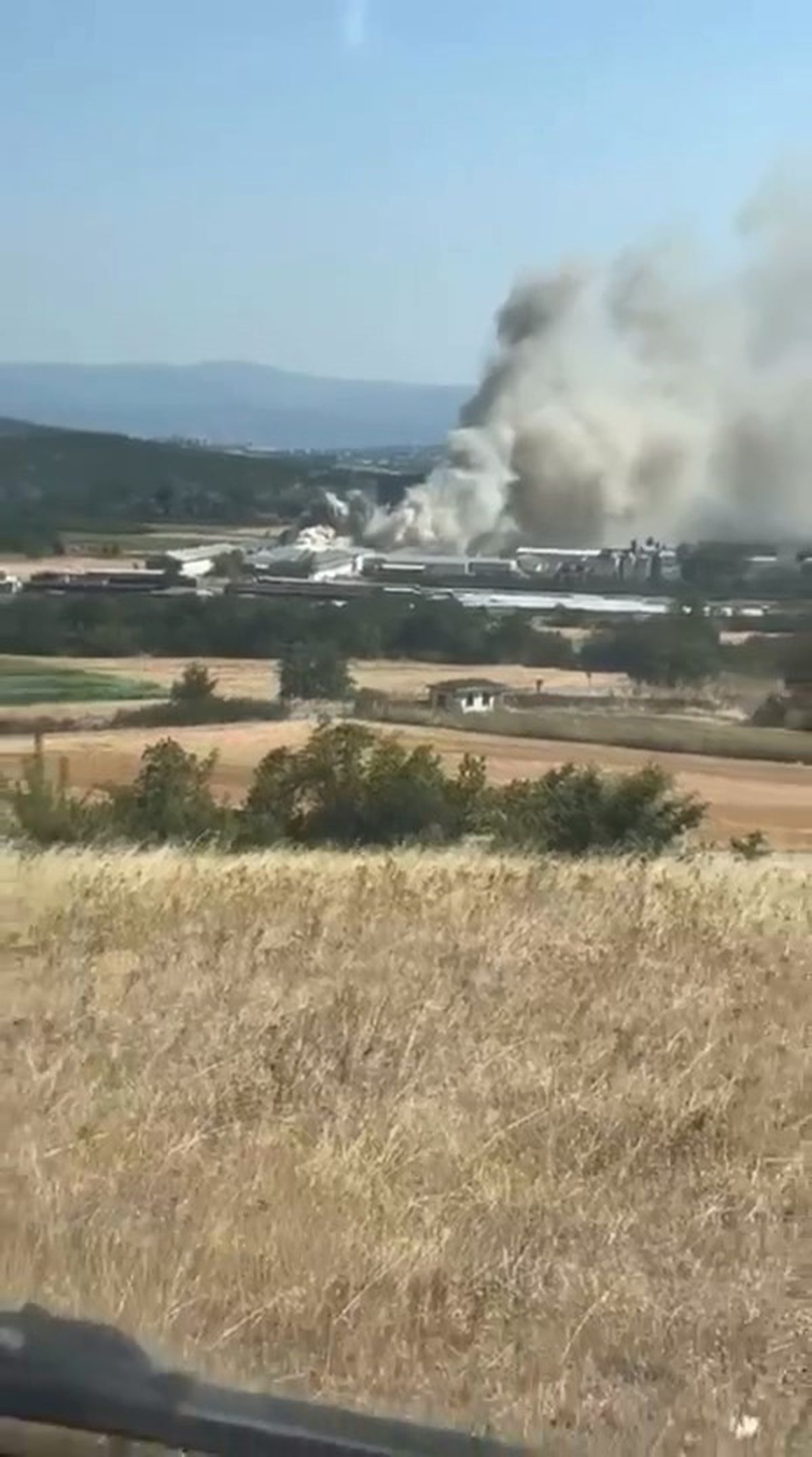 Mudanya'da Tavuk Çiftliğinde Yangın